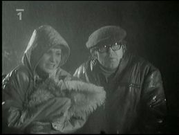 Jirí Hrzán and Daniela Kolárová in Svatba v terénu (1972)