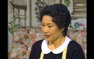 Hye-ja Kim in Mother's Sea (1993)