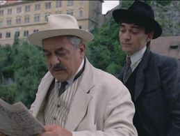 Vladimír Dlouhý and Josef Vinklár in Dobrodruzství kriminalistiky (1989)