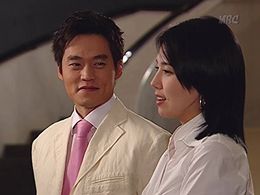 Eun-ju Lee and Lee Seo-jin in Phoenix (2004)