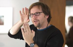 Fernando Meirelles on the set of THE CONSTANT GARDENER, a Focus Features release.