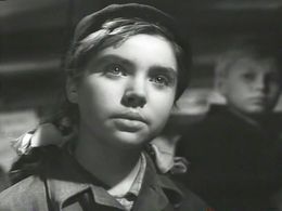 Olga Narovchatova in Trizhdy voskresshiy (1960)
