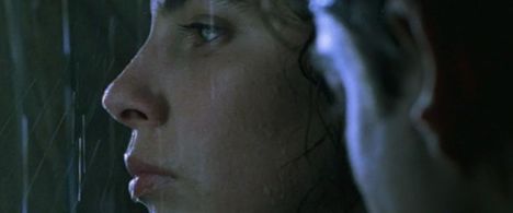 Jorge Sanz and Maribel Verdú in Lovers: A True Story (1991)