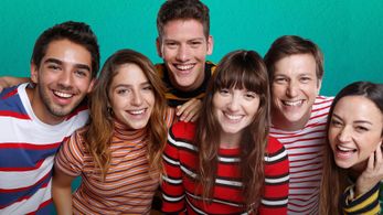 Nelly Tagar, Adam Shnal, Lee Biran, Eliana Tidhar, Liana Ayoun, and Omer Hazan in Forever (2018)