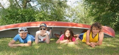 on the set of Scouts VS Aliens