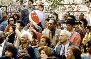 Bill Cosby, Gary LeRoi Gray, Earle Hyman, Sabrina Le Beauf, Geoffrey Owens, Phylicia Rashad, Clarice Taylor, and Jessica