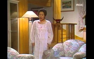 Hye-ja Kim in Mother's Sea (1993)