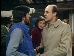 Antony Carrick and Sue Lawley in Yes Minister (1980)