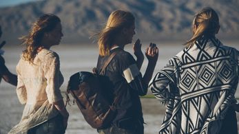 Behind the scenes 'Deserted' Dana Rosendorff, Mischa Barton with director Ashley Avis