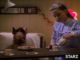 Paul Fusco and Keri Houlihan in ALF (1986)