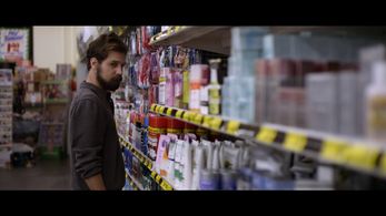 Franky, played by Alev Aydin