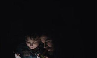 Casey Affleck and Anna Pniowsky in Light of My Life (2019)