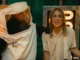 Daniel Johns in Silverchair: Freak (1997)