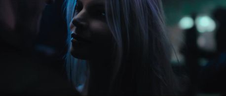 Marija Skangale in James Blunt: Bartender (2017)