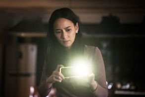 Namthip 'Bee' Jongrachatawiboon in The Promise (2017)