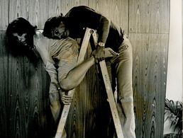 Geula Nuni and Ze'ev Revach in Sweet and Sour (1979)