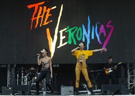 Jessica Origliasso and Lisa Origliasso