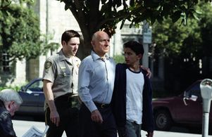 Ben Kingsley, Ron Eldard, and Jonathan Ahdout in House of Sand and Fog (2003)