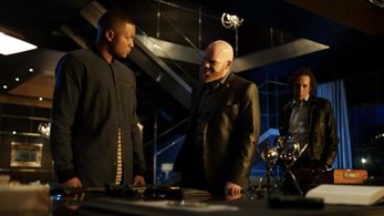 Donny Carrington in CW's 