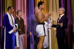 Muhammad Ali, Johnny Carson, Ken Norton, and Doc Severinsen in The Tonight Show Starring Johnny Carson (1962)