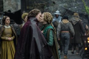 Jodie Comer and Jacob Collins-Levy in The White Princess (2017)