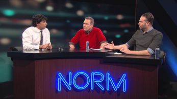 Norm MacDonald, M. Night Shyamalan, and Adam Eget in Norm Macdonald Has a Show (2018)