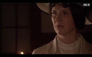 Fiona Condon as Grace Gifford in 1916 Seachtar Na Casca ( 1916 Rising)