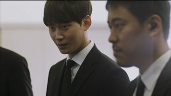 Lee Soon-won in The K2 (2016)