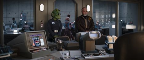 Dawn Dininger and Paul Sun-Hyung Lee in The Mandalorian (2019)