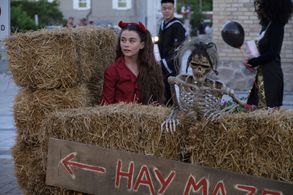 Lola Flanery in Neverknock (2017)