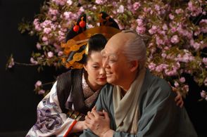 Anna Tsuchiya and Sadanji Ichikawa IV in Sakuran (2006)