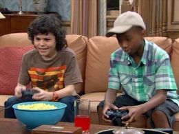Gunnar Washington and Jasun Jabbar Wardlaw Jr. in Meet the Browns (2009)