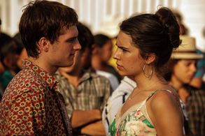 Josh Hutcherson and Claudia Traisac in Escobar: Paradise Lost (2014)