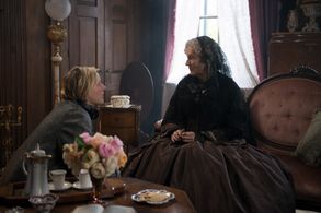 Meryl Streep and Greta Gerwig in Little Women (2019)
