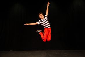 Parker James Fullmore as Billy Elliot