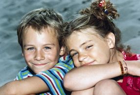 Max Felder and Elea Geissler in Annaluise & Anton (1999)
