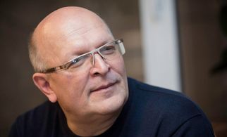 Aleksandr Tyutin in The Red Queen (2015)