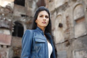 Amyra Dastur in Mr. X (2015)