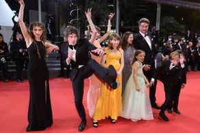 Charles Halford, Phoebe Ferro, Skyler Peters, Rachel Browne, Andrea Browne, Lio Tipton, Weston Razooli, Lorelei Olivia M