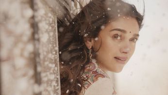 Aditi Rao Hydari in Kaatru Veliyidai (2017)