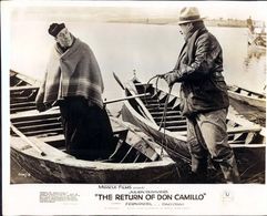 Gino Cervi and Fernandel in The Return of Don Camillo (1953)