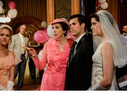 Mimi Sagadin, Cameron Gilliam, Rachel Schrey, Aaron Fullan, and Darla Watkins in Summer of '67 (2018)