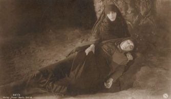 Asta Nielsen and Henny Porten in Crown of Thorns (1923)