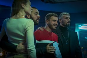 Edin Hasanovic, Peri Baumeister, Sahin Eryilmaz, and Murathan Muslu in Skylines (2019)
