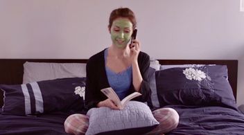 Leah McCormick guest starring as 