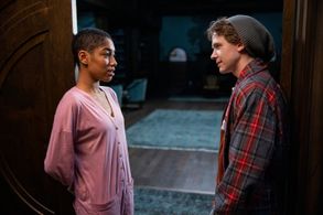 Iman Benson and Igby Rigney in The Midnight Club (2022)