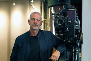 DAVID FÄRDMAR: Director.Producer.Screenwriter FÄRDMARS FILM/Sweden david@fardmarsfilm.se www.fardmarsfilm.se