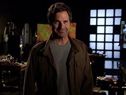 Don Wildman in Mysteries at the Museum (2010)