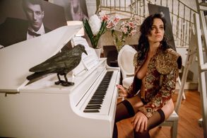 Darya Astafieva in Swingers (2018)