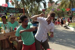 Nick Viall in Bachelor in Paradise (2014)